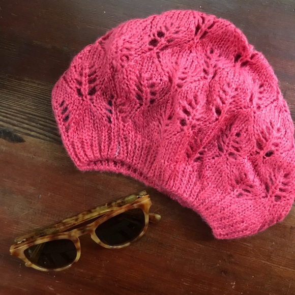 Forever 21 Accessories - NWOT Coral knit beanie